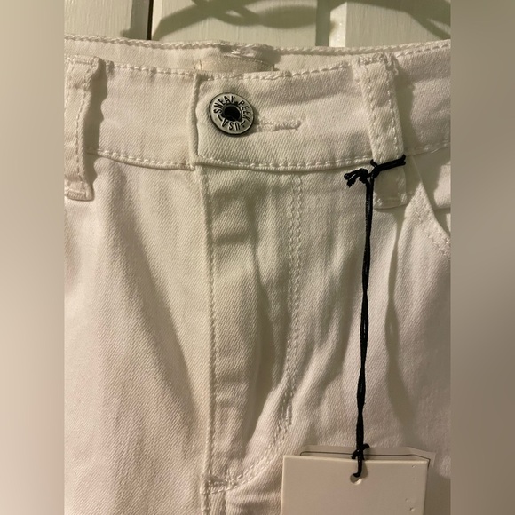 Sneak Peek white distressed jeans size 11 NWT - Picture 3 of 9